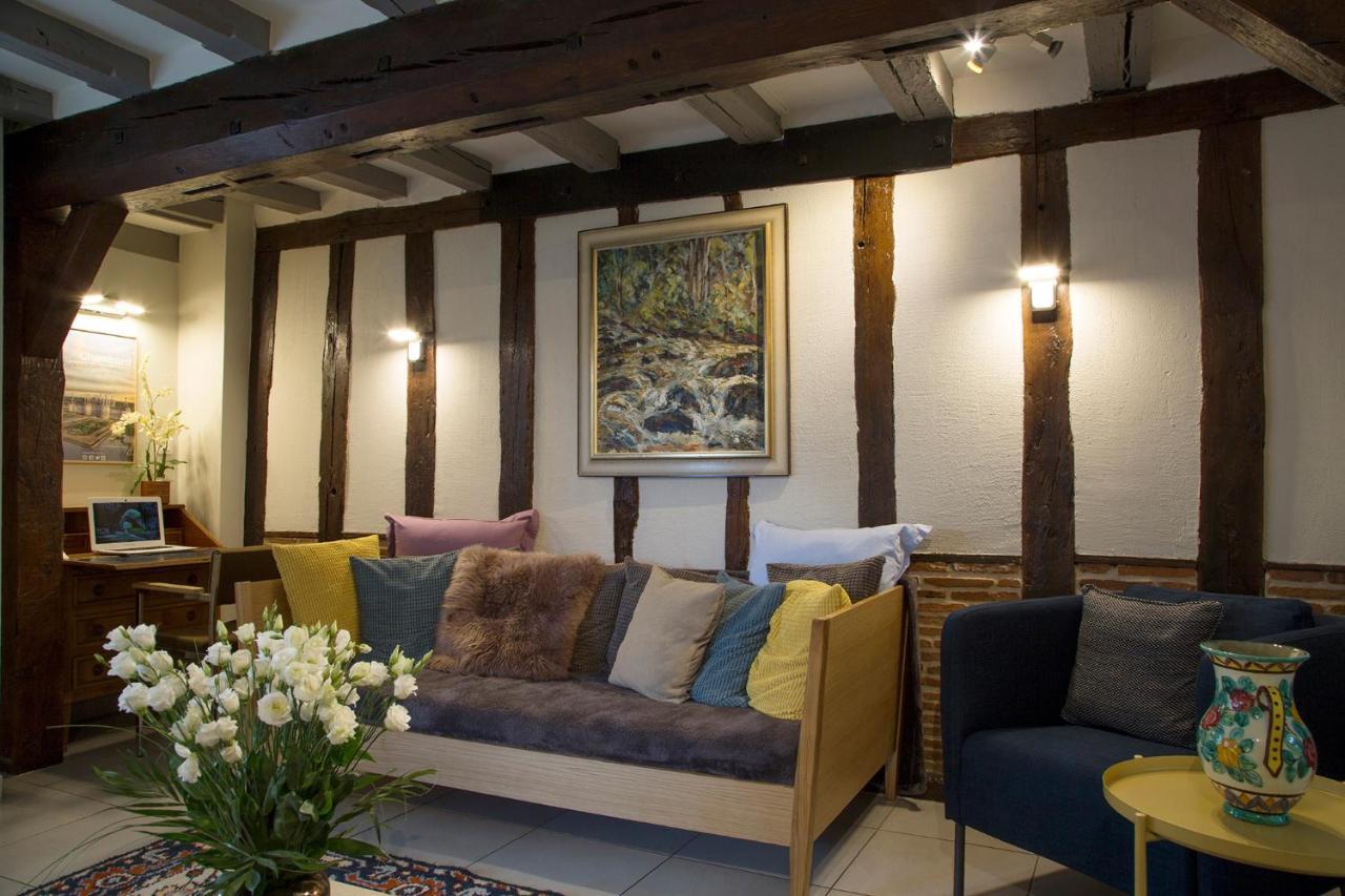 Logis Hôtel Restaurant Chaptal, Amboise Buitenkant foto